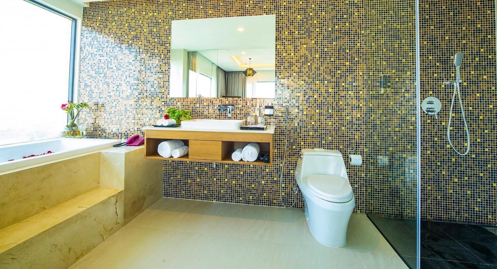 Nam Hotel & Residences Da Nang