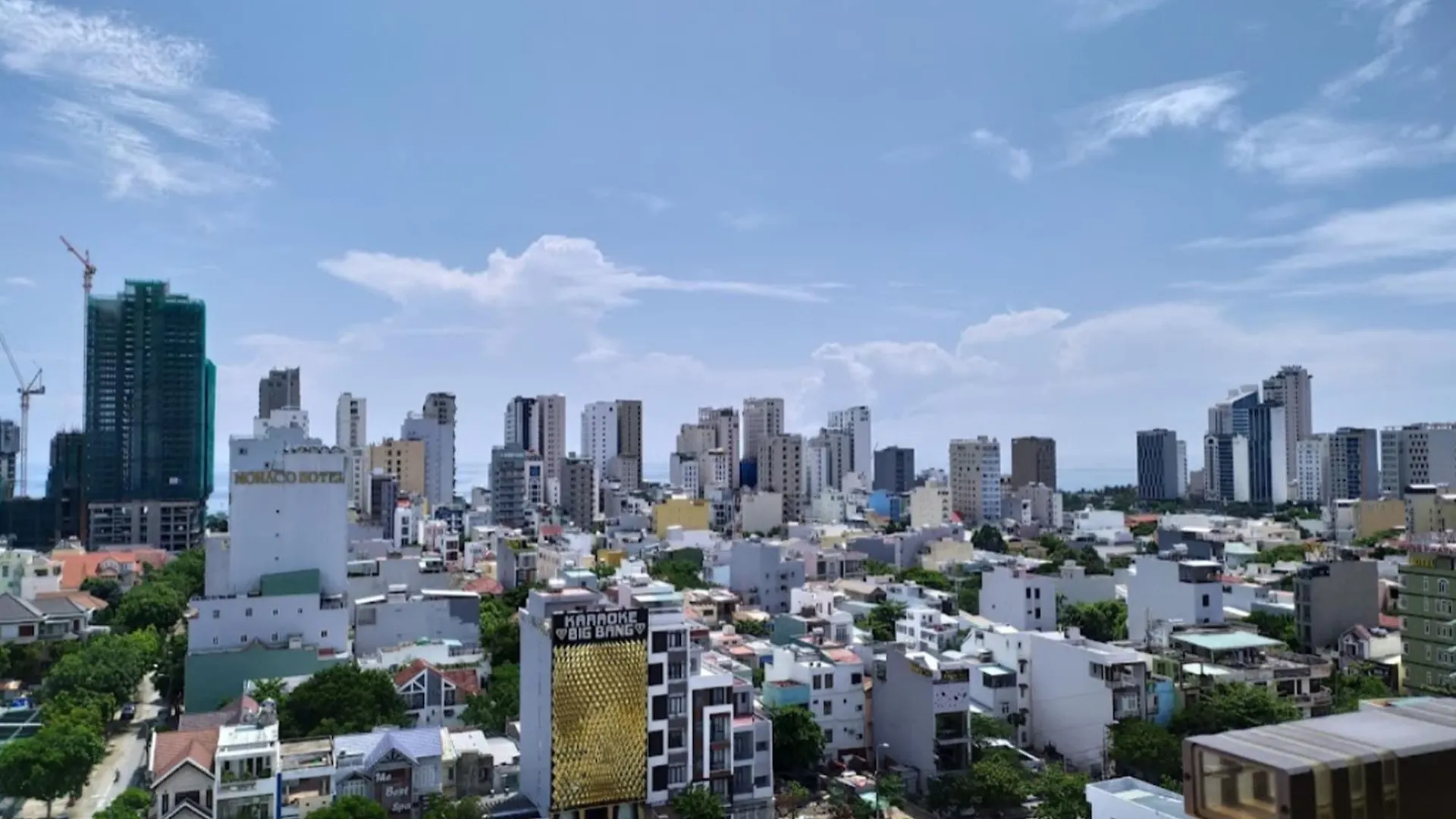 Nam Hotel & Residences Da Nang 3*,